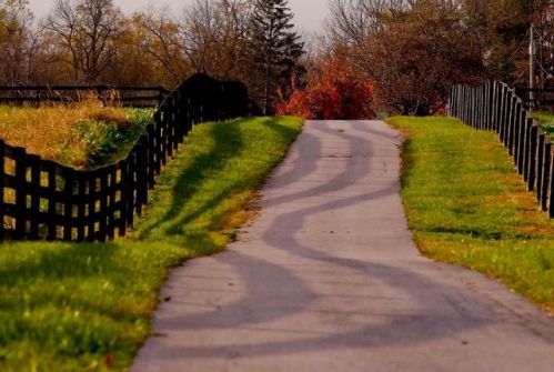 3263 Cleveland Rd, Lexington KY  40516-9617 exterior