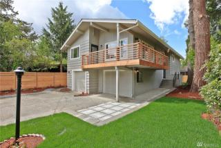 10421 40th Ave, Seattle WA  98125-7836 exterior