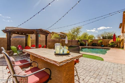 3765 Aracely Dr, Phoenix AZ 85087-5998 exterior