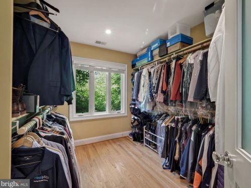 1111 Highland Dr, Silver Spring MD 20910-2220 exterior