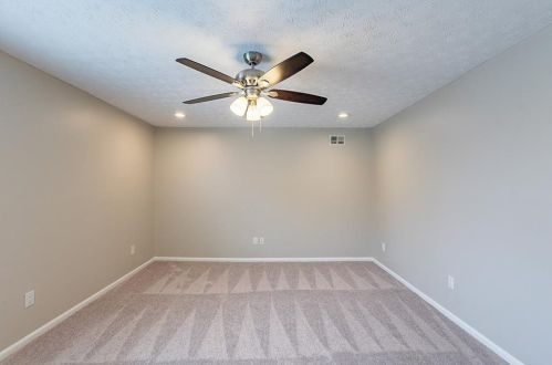 2821 Christopher Ct, Atlanta GA exterior