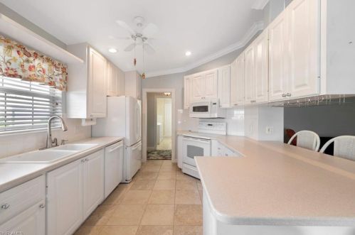 7810 Ionio Ct, Naples FL 34114-2648 exterior