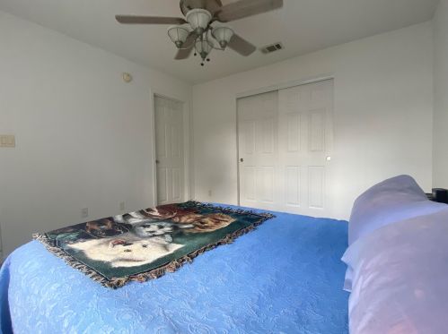 8956 Oak St, Boynton Beach FL 33436-2333 exterior