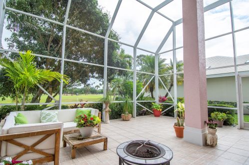 425 Fairway Lndg, Fort Pierce FL 34986-2166 exterior