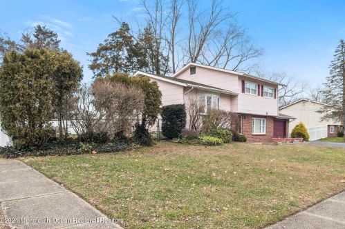 22 Connecticut Concourse, Jackson Twp NJ 08527-1425 exterior