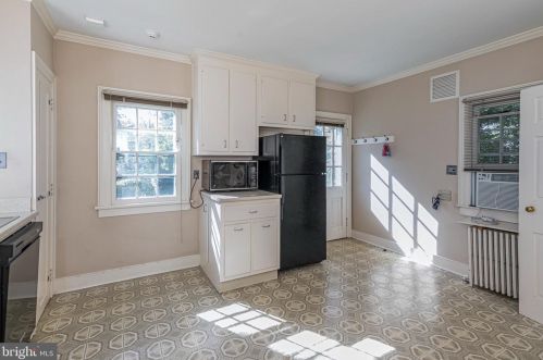 28 Edgehill St, Princeton NJ 08540-6802 exterior