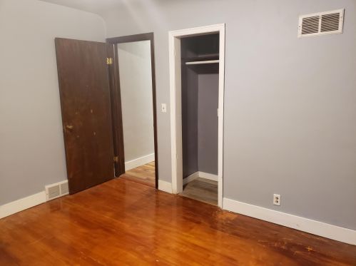 1663 5 St, Meskegon MI 49441-2613 exterior