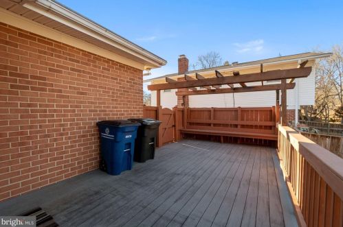 11837 Enid Dr, Rockville MD 20854-3454 exterior