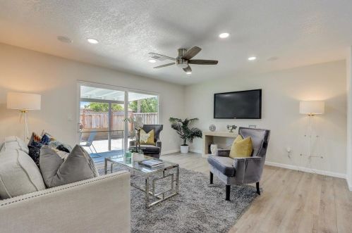 518 Ella Dr, San Jose, CA 95111-2714