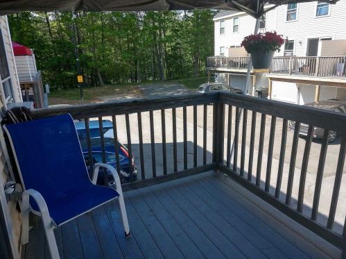 80 Modena Dr, Concord NH 03303-1553 exterior