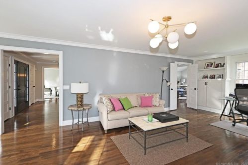 94 Spectacle Ln, Ridgefield CT 06877-5715 exterior