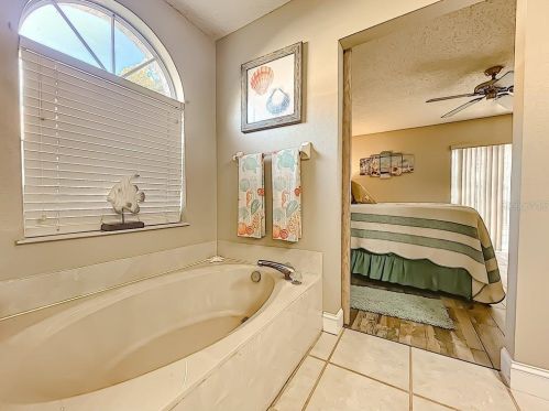 8534 Black Mesa Dr, Orlando FL 32829-8759 exterior