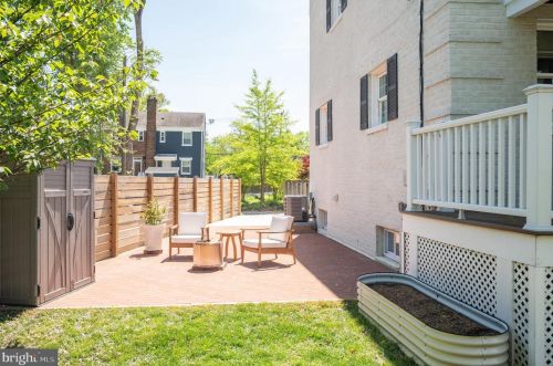 21 Clifford Ave, Alexandria VA  22305-2702 exterior