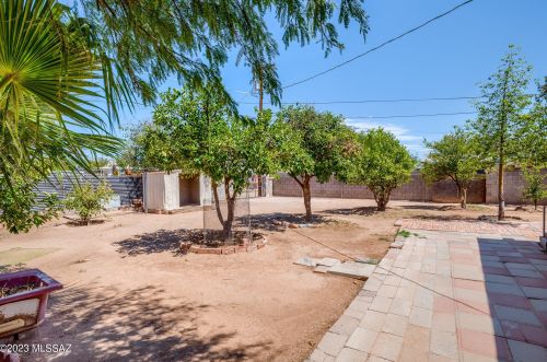 2617 Coconino Vis, Tucson AZ  85713-4002 exterior