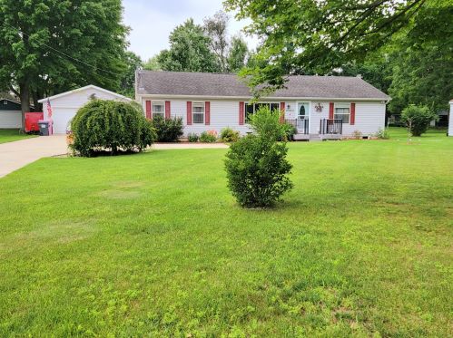 10400 Oakland Dr, Kalamazoo, MI 49024-6785