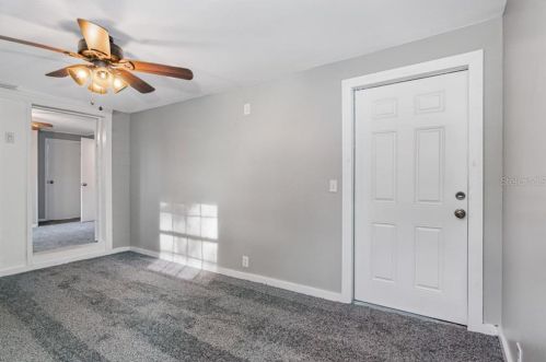 8504 22 St, Tampa FL 33612-7021 exterior