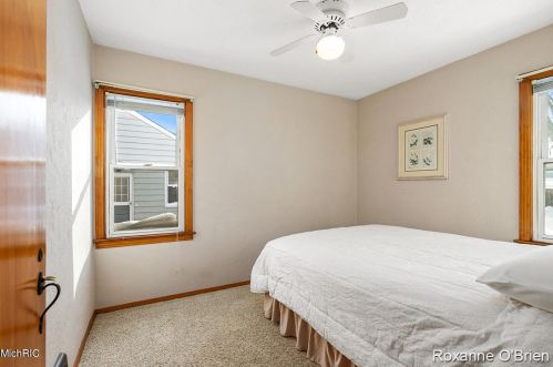 730 Oakcrest St, Wyoming MI exterior