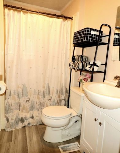 25 Third St, Barrington NH 03825-7470 exterior