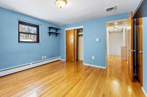 513 Pat Hvn Dr, Pittsburgh PA 15243-1739 exterior