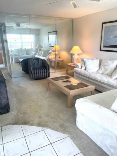 575 Mansfield, Boca Raton FL 33434-4948 exterior