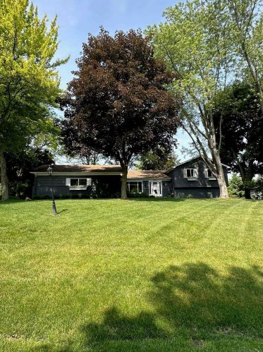 580 Longford Dr, Rochester, MI 48309-2415