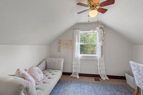 1211 Manila St, Manitowoc WI 54220-6241 exterior