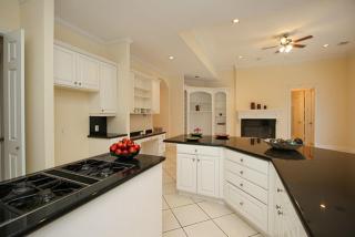 1710 Westshore Dr, Houston TX  77094-3302 exterior