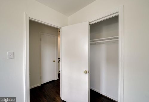 6928 Westhampton Dr, Alexandria VA 22307-1528 exterior