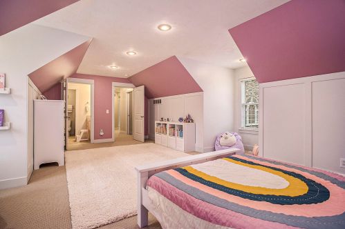 7180 Inverness Dr, Kalamazoo MI 49009-3935 exterior