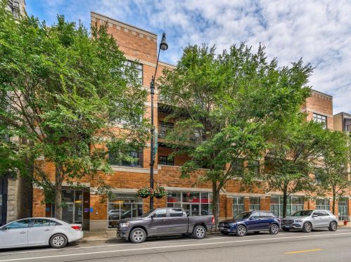 2757 Lincoln Ave, Chicago, IL 60614-9289