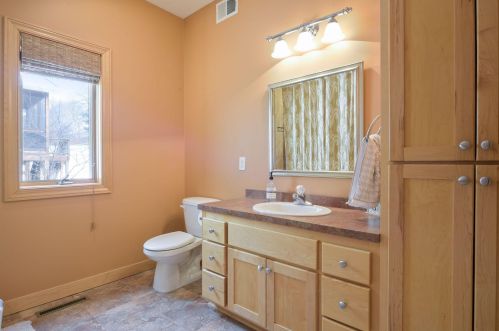 2479 Grey Eagle Cir, Saint Paul MN 55129-6221 exterior