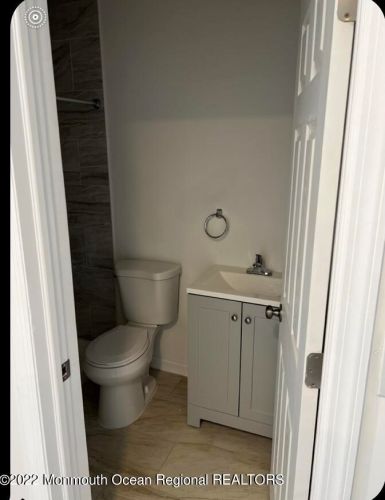 504 Ave, Belmar NJ 07719-2433 exterior