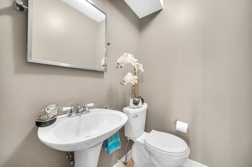 2116 Shakespeare Ave, Chicago IL 60647-3914 exterior