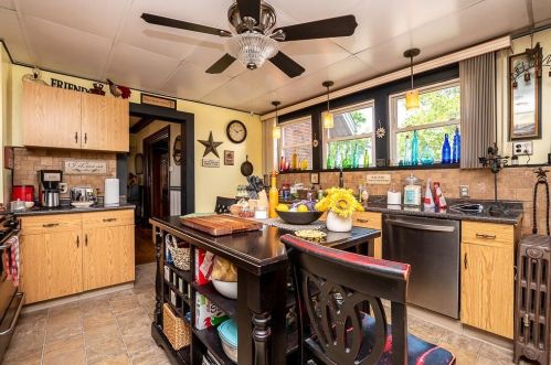 180 Wood Ave, Woonsocket RI 02895-2131 exterior