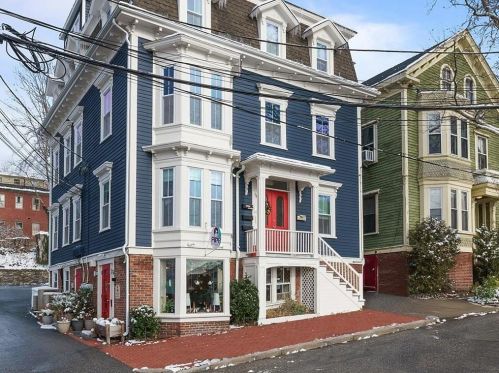 38 Transit St, Providence, RI 02903-7128