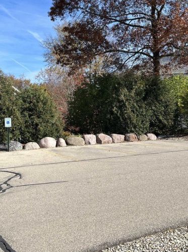 45 Cherokee Cir, Madison WI 53704-8400 exterior