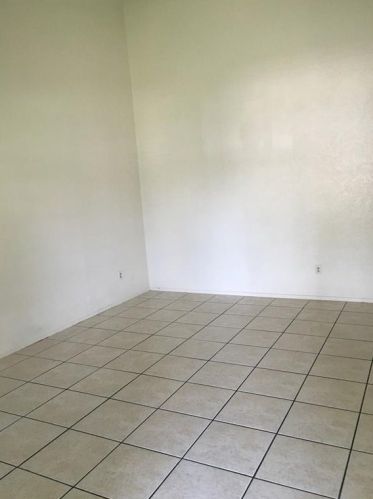 7900 Brodie Ln, Austin TX 78745-6738 exterior