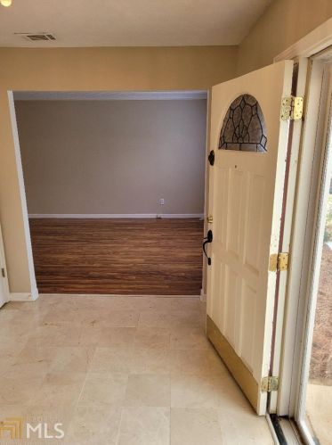 3028 Hampton Club Way, Lithonia, GA 30038-5103