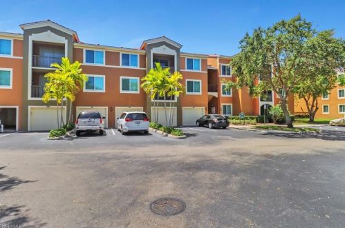 1205 Reserve Way, Naples FL 34105-3813 exterior