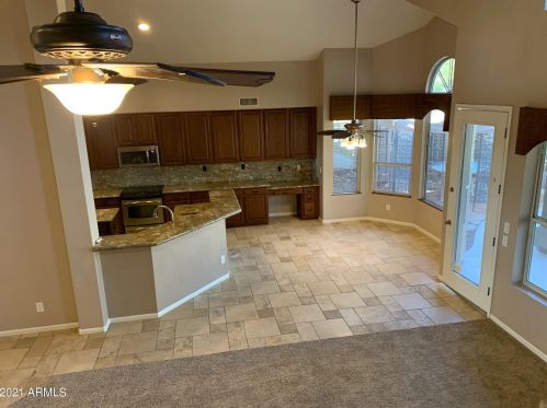 1340 Amberwood Dr, Phoenix AZ 85048-9314 exterior