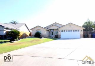 10925 Royal Ascot Ave, Bakersfield, CA 93312-1819