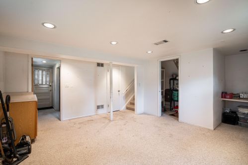 8456 51, Milwaukee WI 53223-3002 exterior