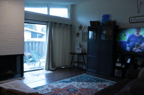 4305 Walnut Hills Dr, Grand Rapids, MI 49512-3830