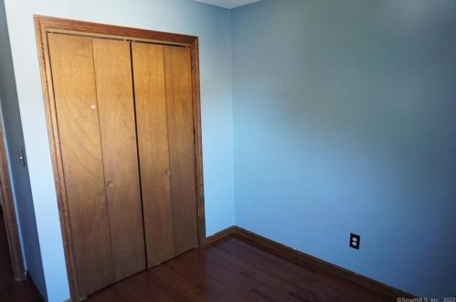 149 Maple St, Manchester CT 06040-6105 exterior