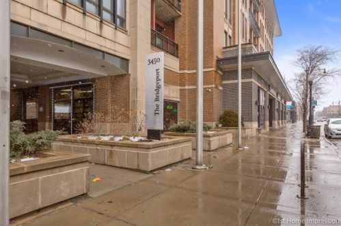 3450 Halsted St, Chicago, IL 60657-2424