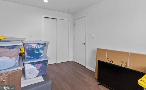 1648 4 St, Philadelphia PA 19148-1802 exterior