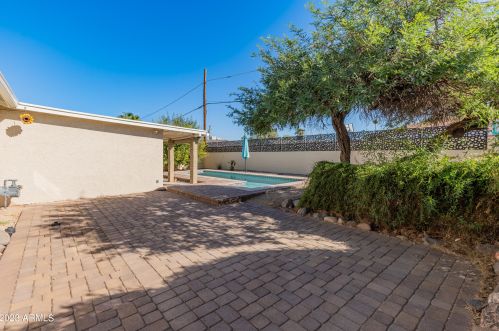 7025 22 Dr, Phoenix AZ 85023-2101 exterior