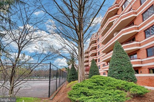 2301 N St, Washington DC  20037-1126 exterior