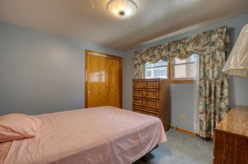 141 121 Pl, Chicago IL 60628-6657 exterior