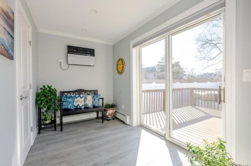 3327 Campbell Dr, Bronx NY 10465-1358 exterior